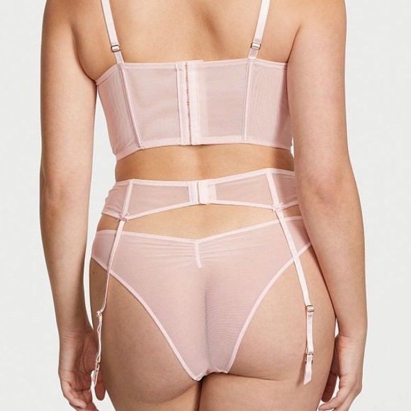 NWT Victoria’s Secret DREAM ANGELS Floral Heart Embroidery Garter Belt - Picture 3 of 9